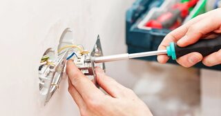 Электромонтажные работы в Устях-Джегуте от Мастер24 — электромонтаж под ключ, цены от 1620 руб., заказать услуги
