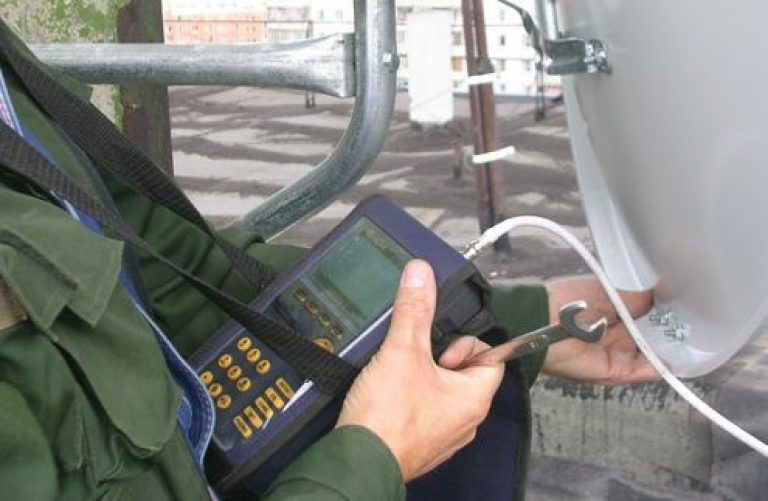 Установка спутниковой антенны в Устях-Джегуте в октябре